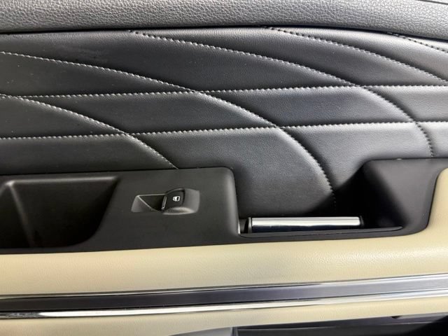 Used 2019 Ford Expedition Platinum AWD/4WD image 24