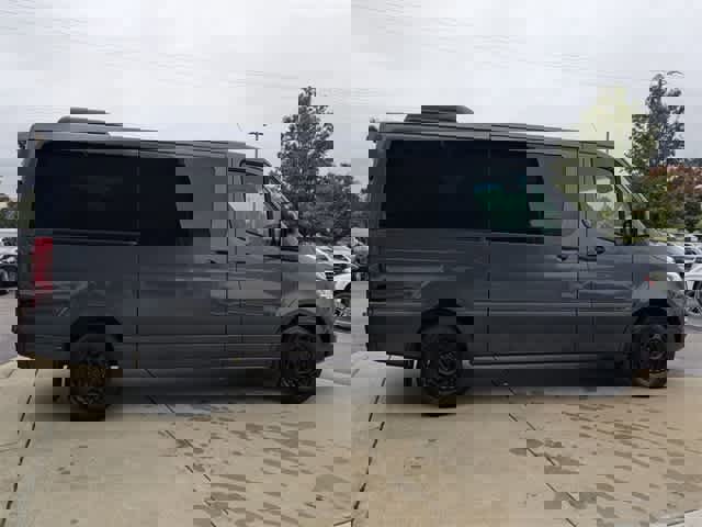 Used 2021 Mercedes-Benz Sprinter 2500 image 9