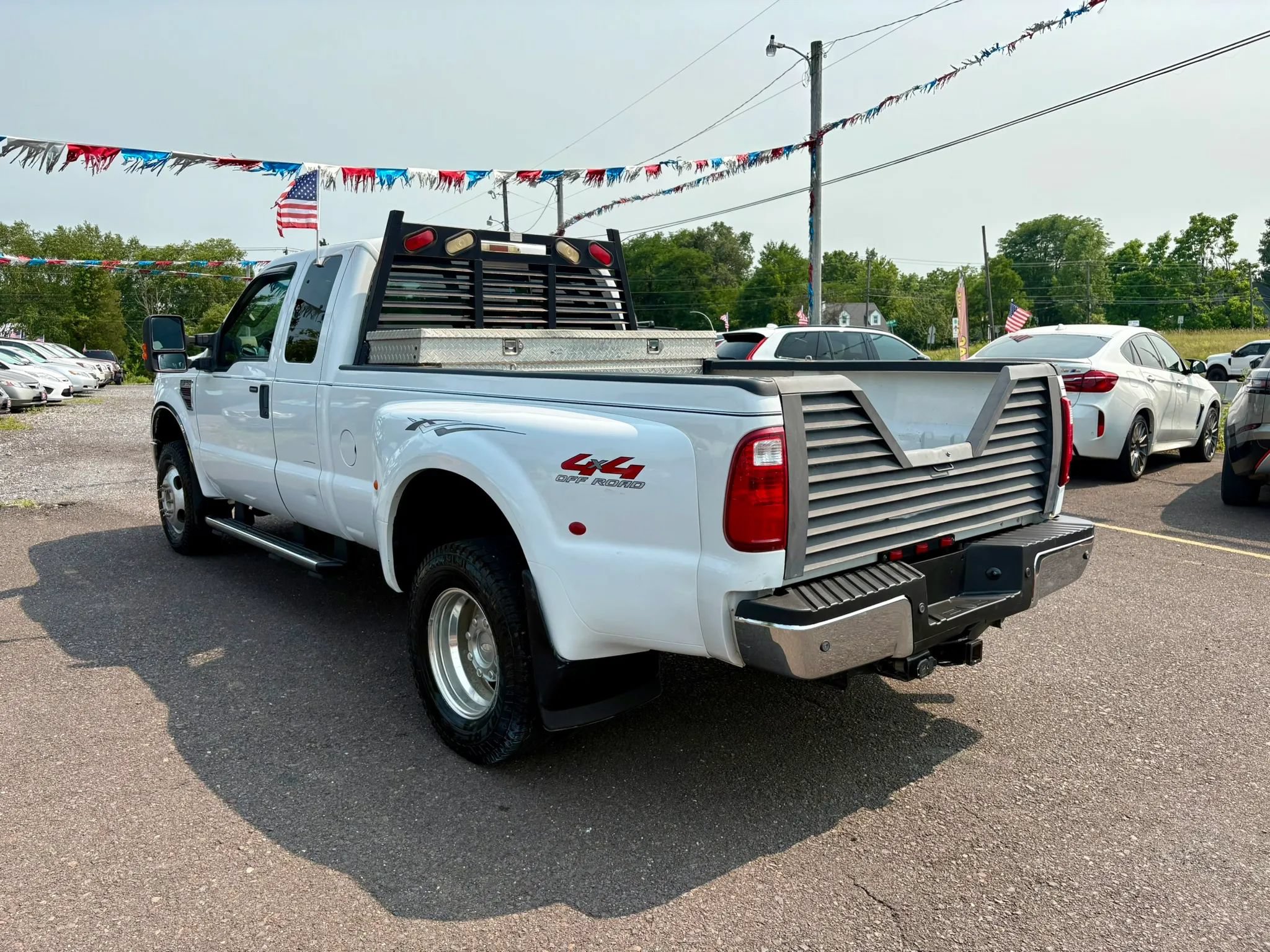 Used 2009 Ford F350 Lariat AWD/4WD image 3