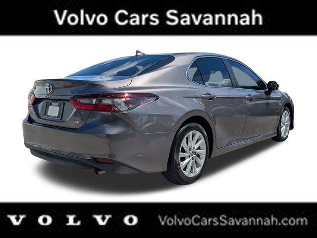 Used 2022 Toyota Camry LE image 5