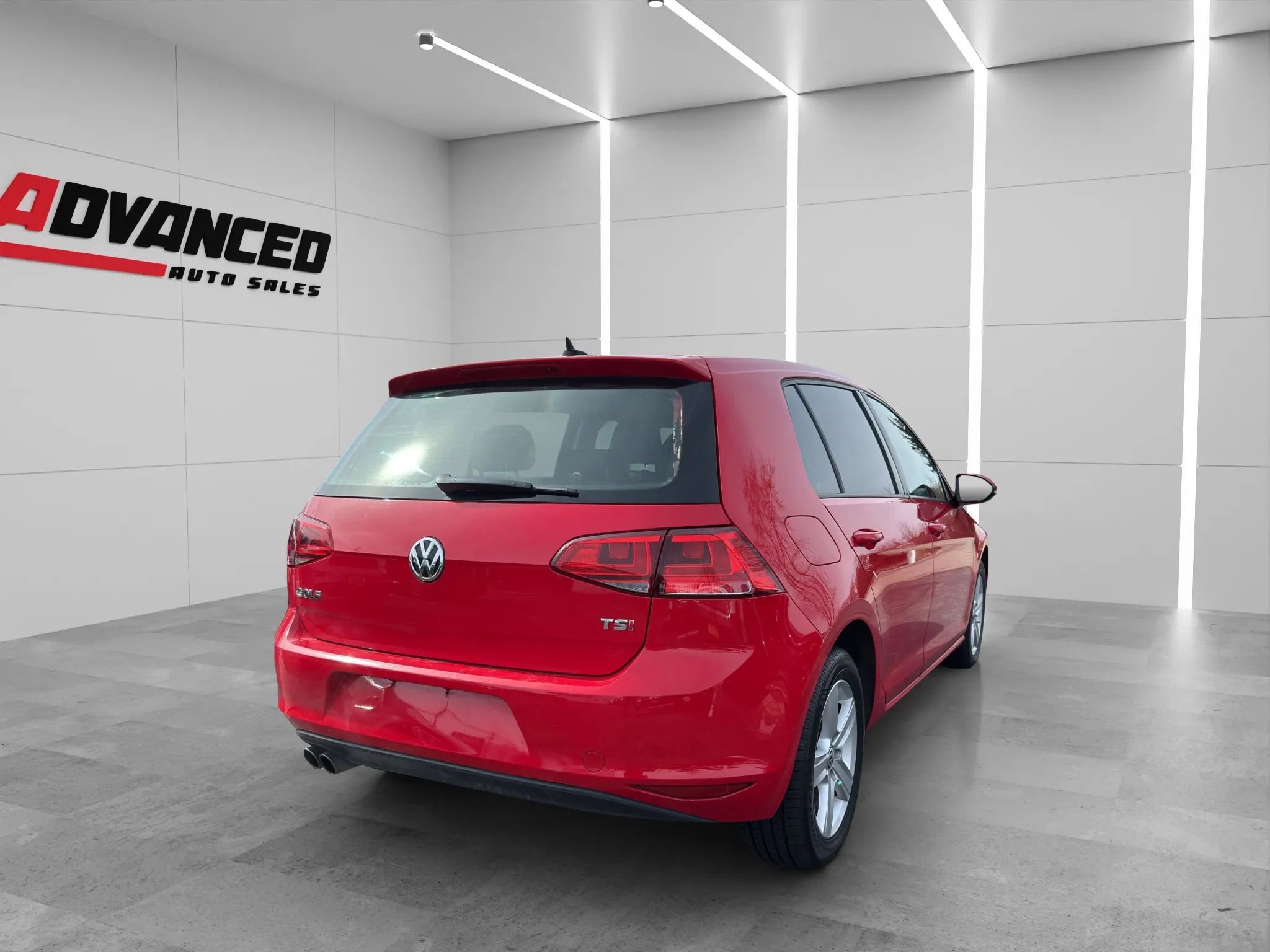 Used 2017 Volkswagen Golf Wolfsburg Edition image 6