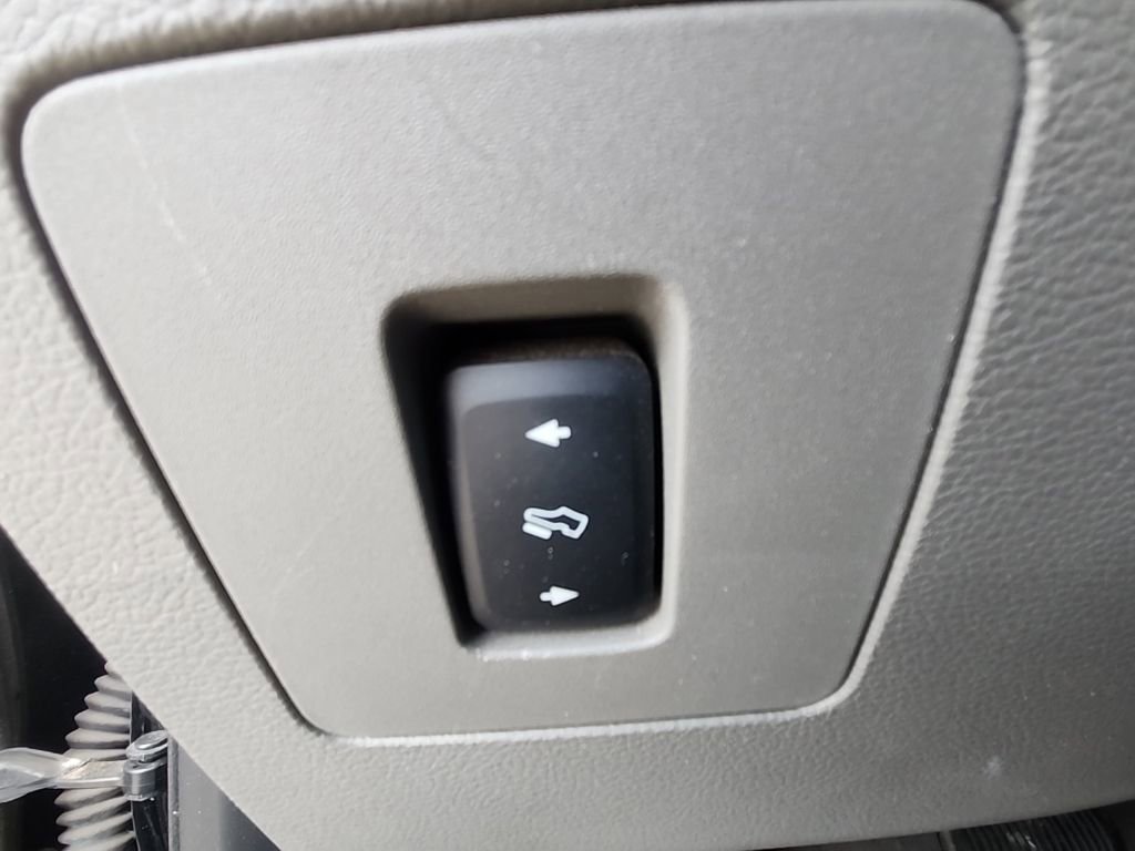 Used 2017 Ford F150 XLT w/ Equipment Group 302A Luxury image 25