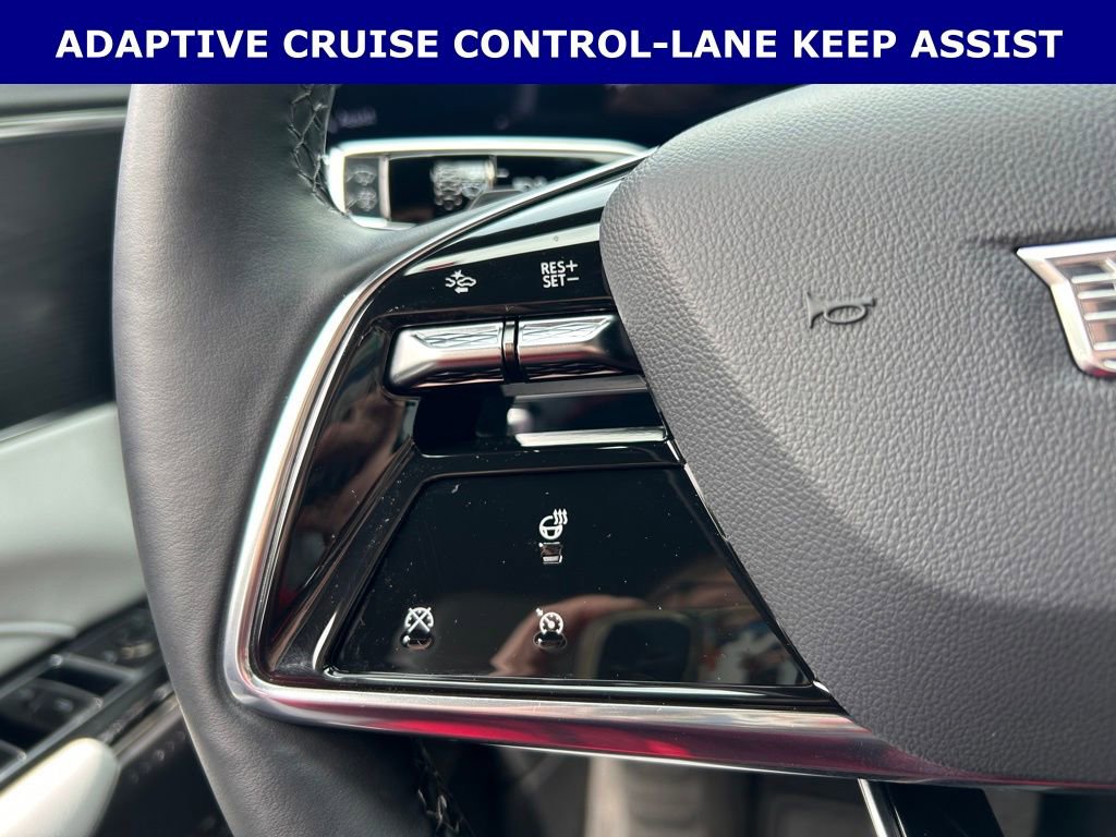 Used 2025 Cadillac Lyriq Sport AWD/4WD image 14