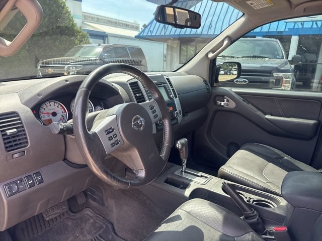 Used 2014 Nissan Frontier PRO-4X w/ Pro-4x Luxury Package AWD/4WD image 11
