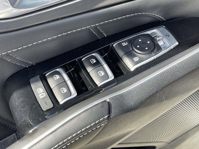 Used 2023 Kia Sorento SX image 18