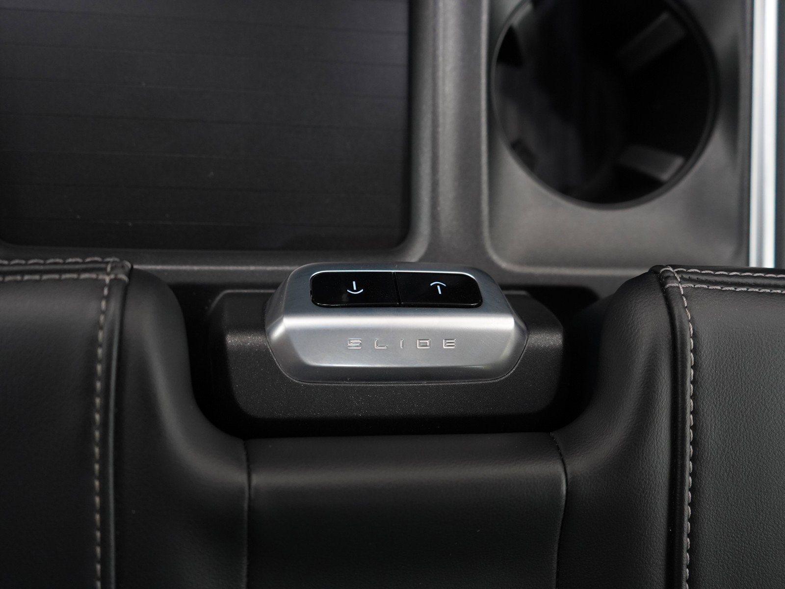 Used 2025 Ford Expedition Platinum image 28