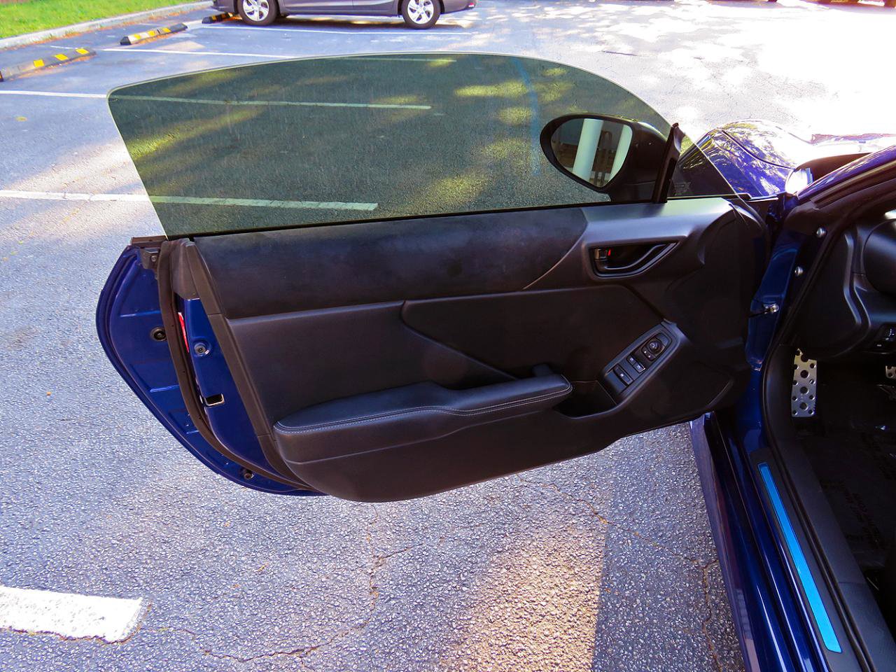 Used 2023 Toyota GR86 Premium w/ ALL Weather Mat Package (TMS) RWD image 13