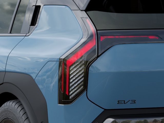 New 2027 Kia EV3 Land FWD image 11