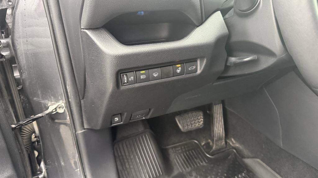 Used 2021 Toyota RAV4 XSE image 20