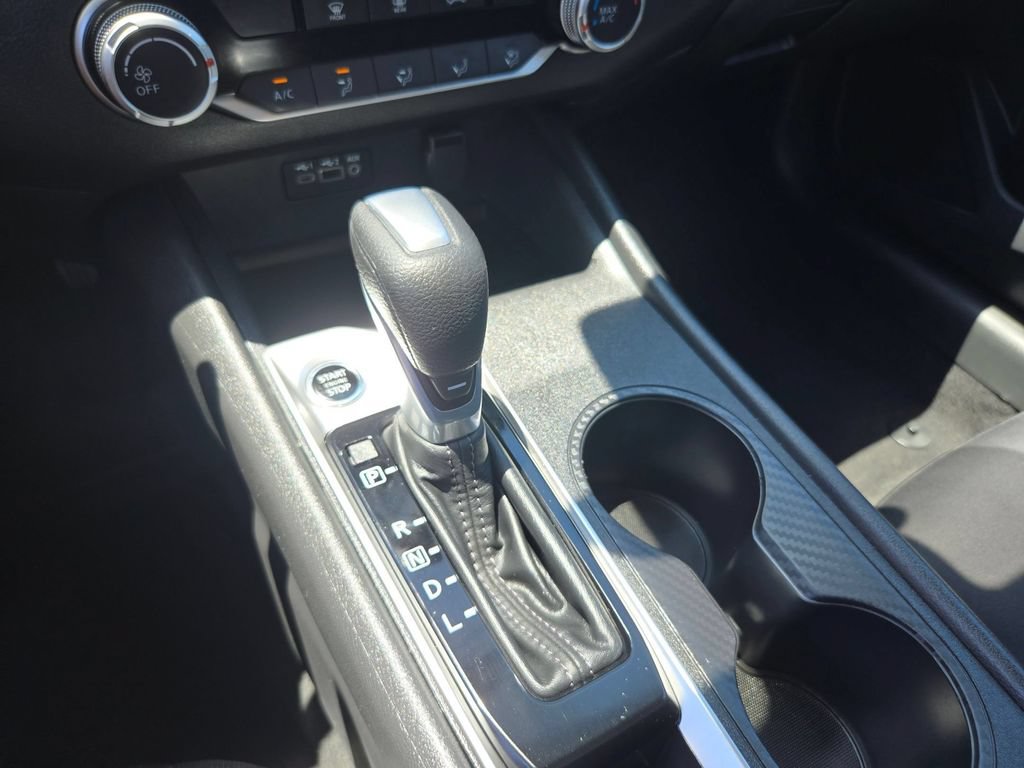 Used 2025 Nissan Altima 2.5 SV FWD image 29