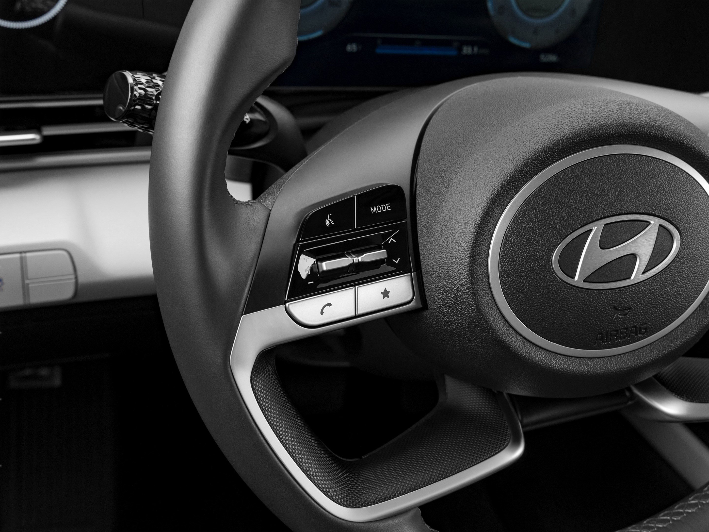 New 2026 Hyundai Elantra SEL Sport FWD image 36