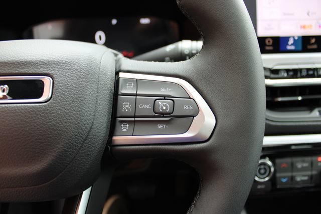 New 2026 Jeep Compass Limited w/ Sun, Sound & Navigation Group AWD/4WD image 15