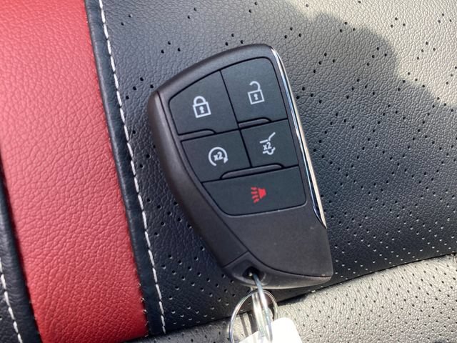 Used 2026 Chevrolet Traverse RS w/ LPO, Floor Liner Package AWD/4WD image 28