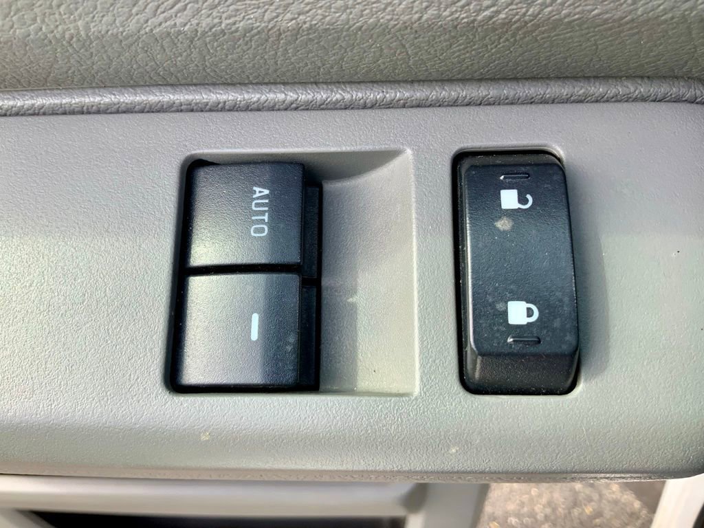 Used 2012 Ford E-350 and Econoline 350 XL w/ PWR Windows & Locks Group RWD image 17