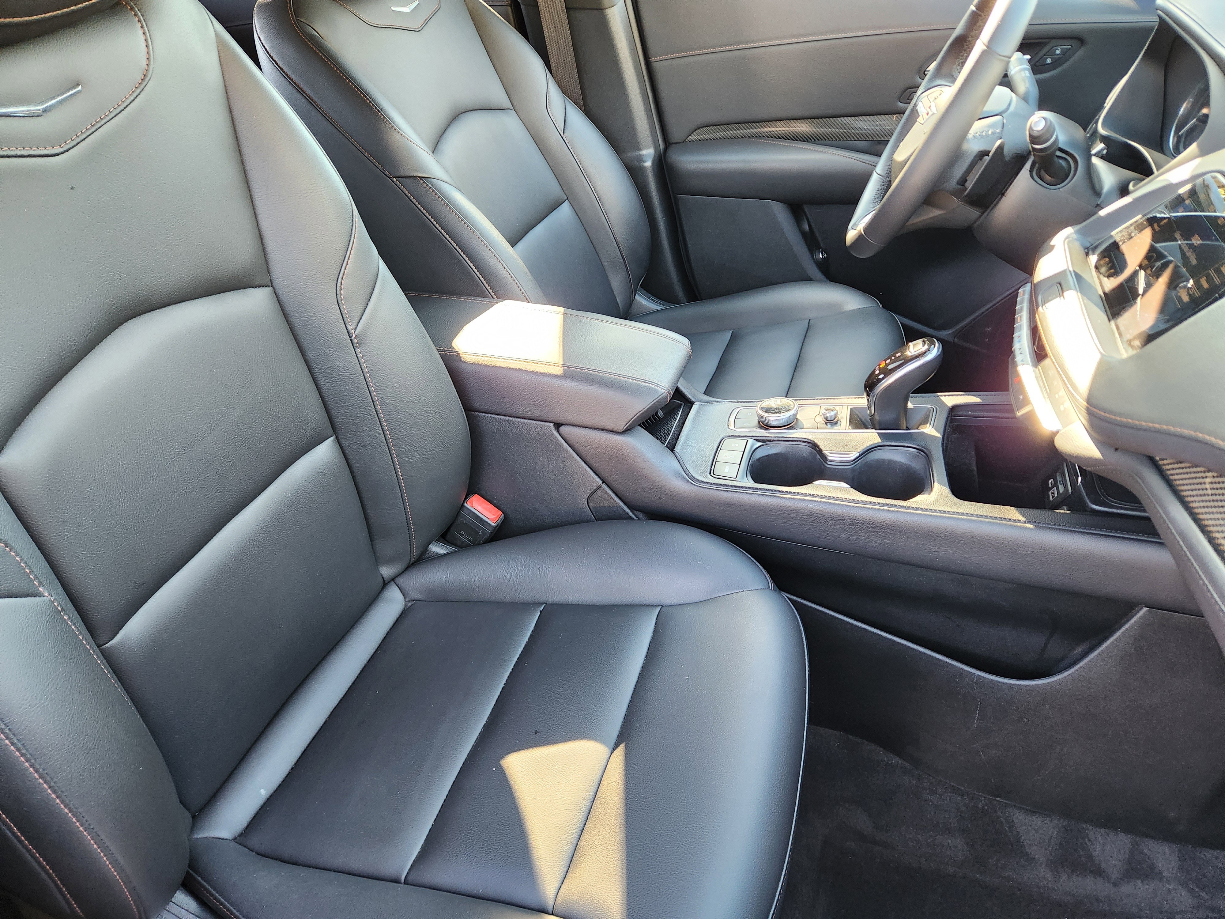 Used 2020 Cadillac XT4 Sport w/ Driver Awareness Package image 16