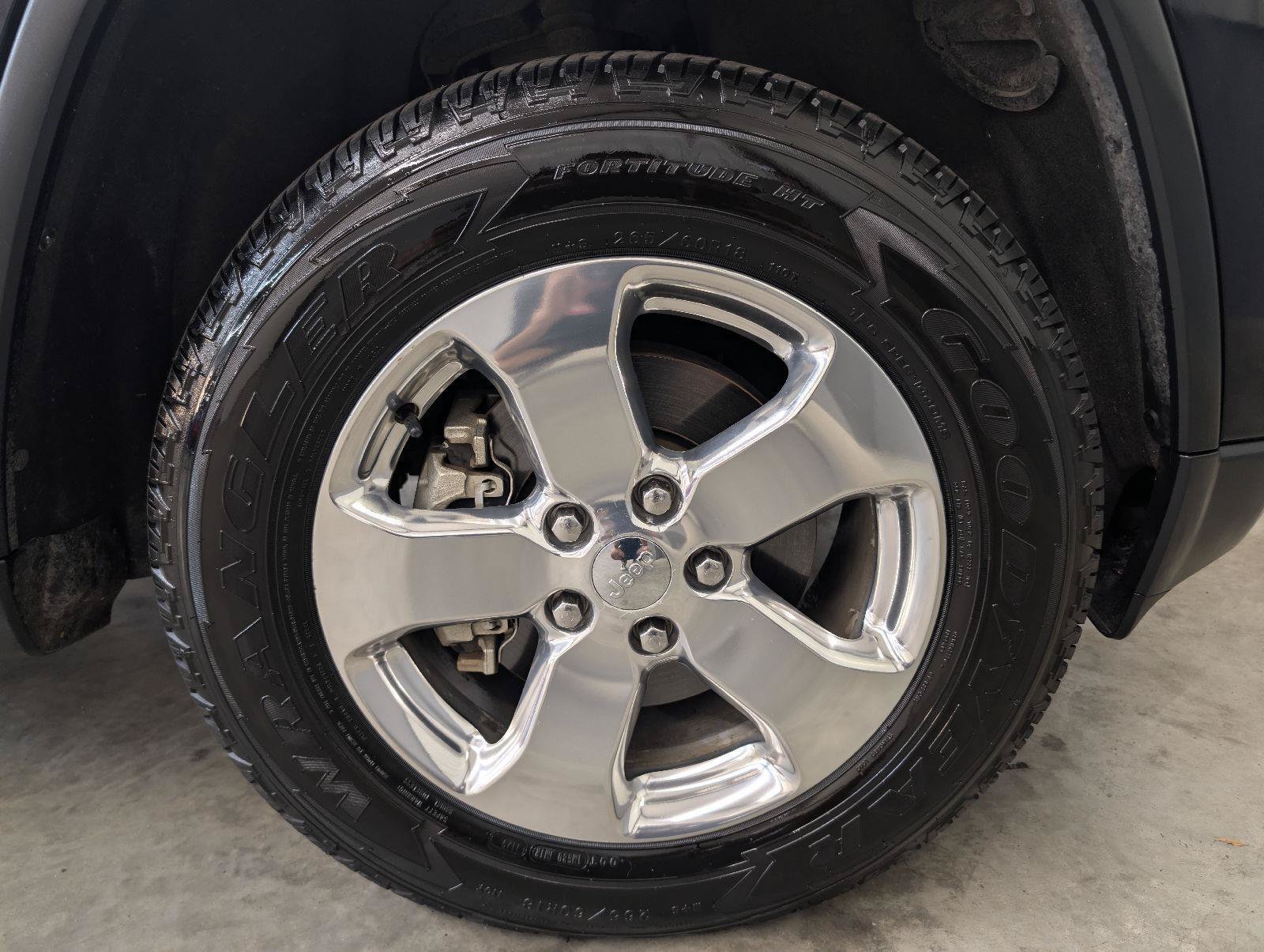 Used 2011 Jeep Grand Cherokee Overland AWD/4WD image 51