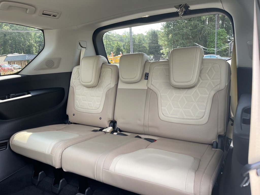 New 2025 Nissan Armada Platinum image 19