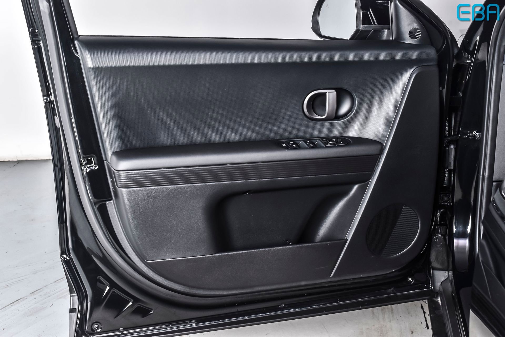 Used 2025 Hyundai Ioniq 5 SE image 15