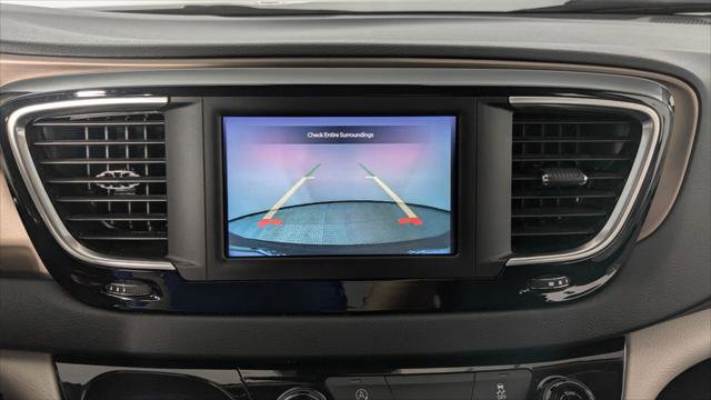 Used 2023 Chrysler Voyager LX FWD image 30