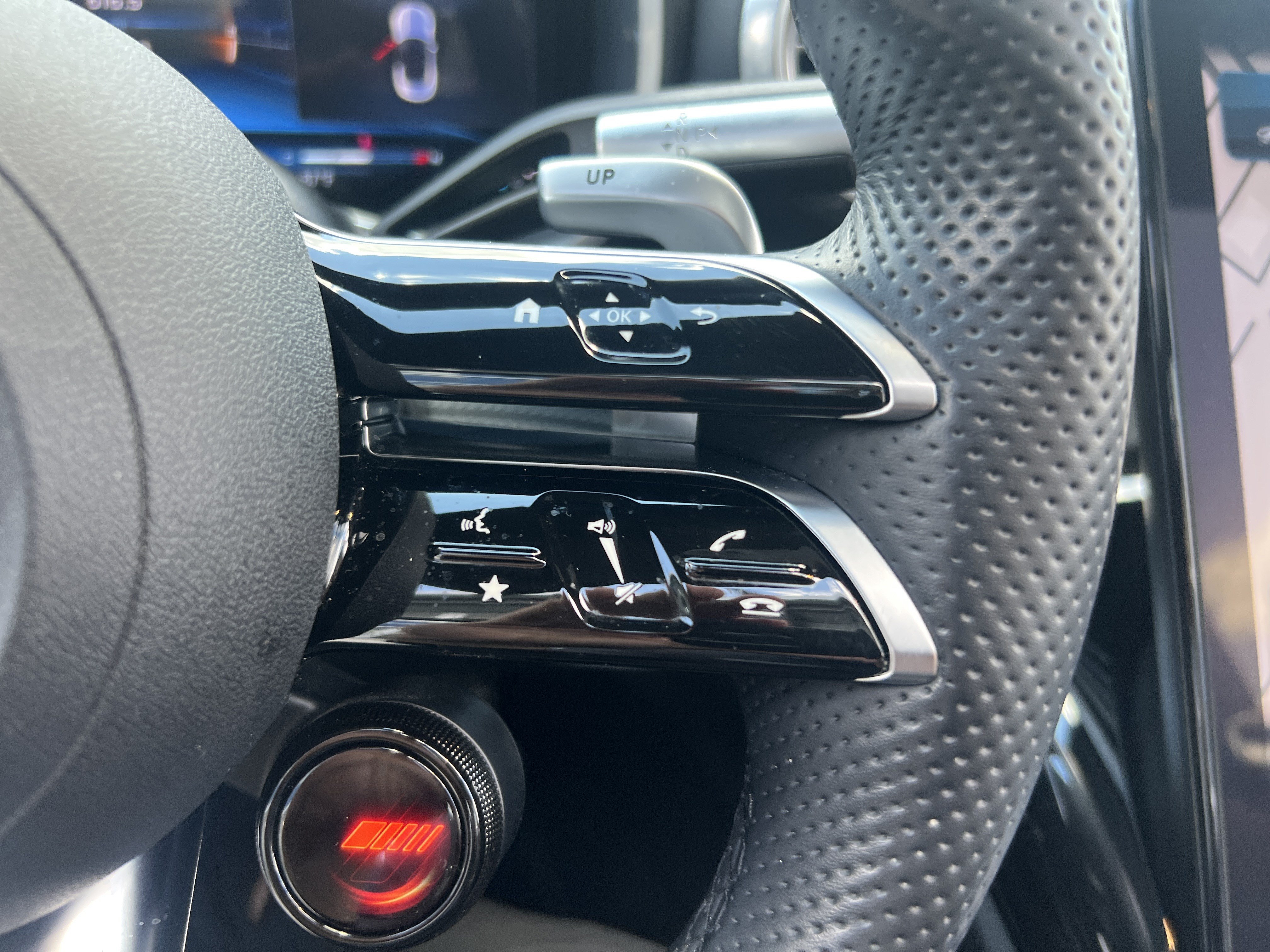 Used 2022 Mercedes-Benz SL 63 AMG 4MATIC image 20