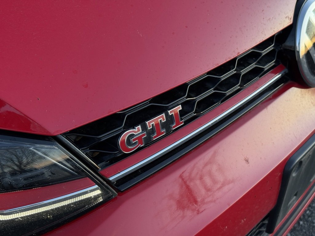 Used 2021 Volkswagen GTI SE image 12