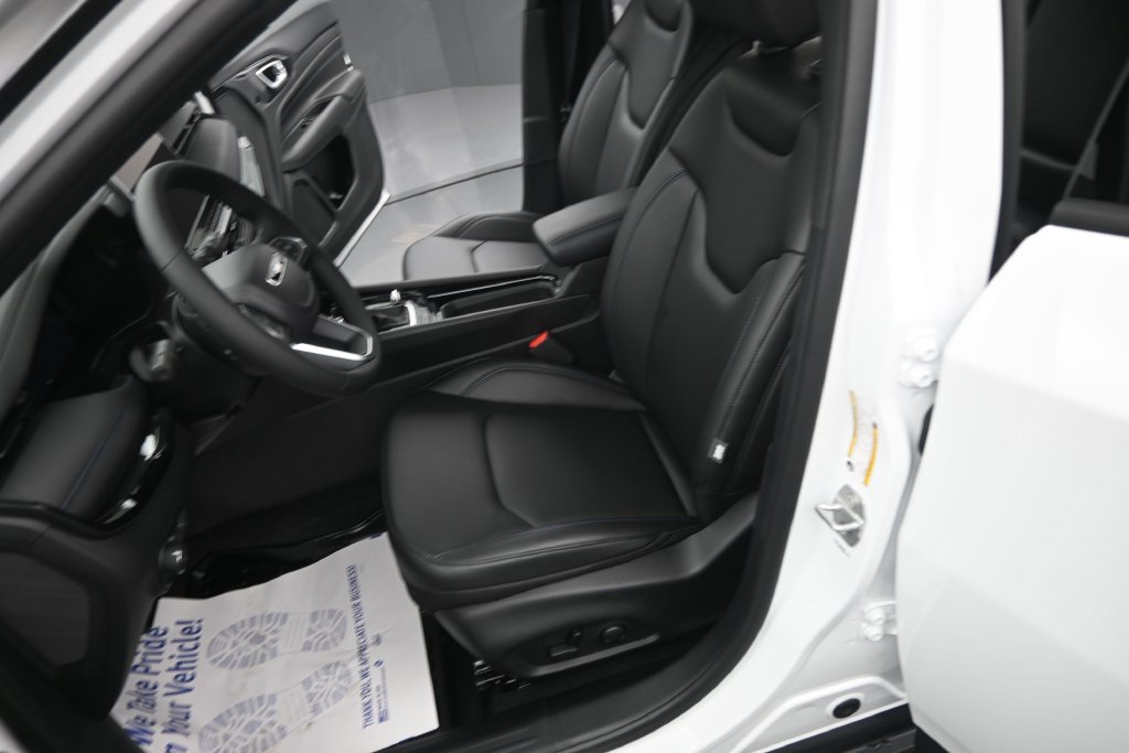 New 2027 Jeep Compass Limited AWD/4WD image 19
