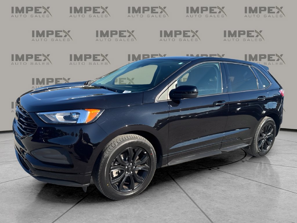 Used 2024 Ford Edge SE w/ Black Appearance Package
