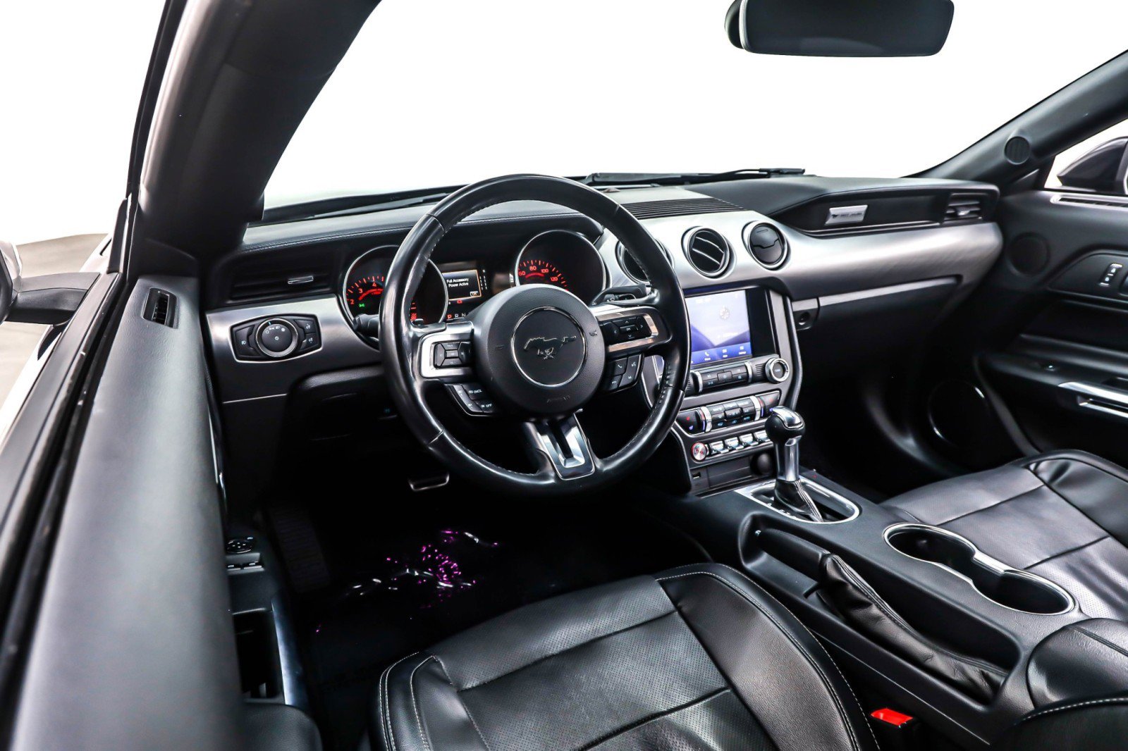 Used 2022 Ford Mustang GT Premium image 4