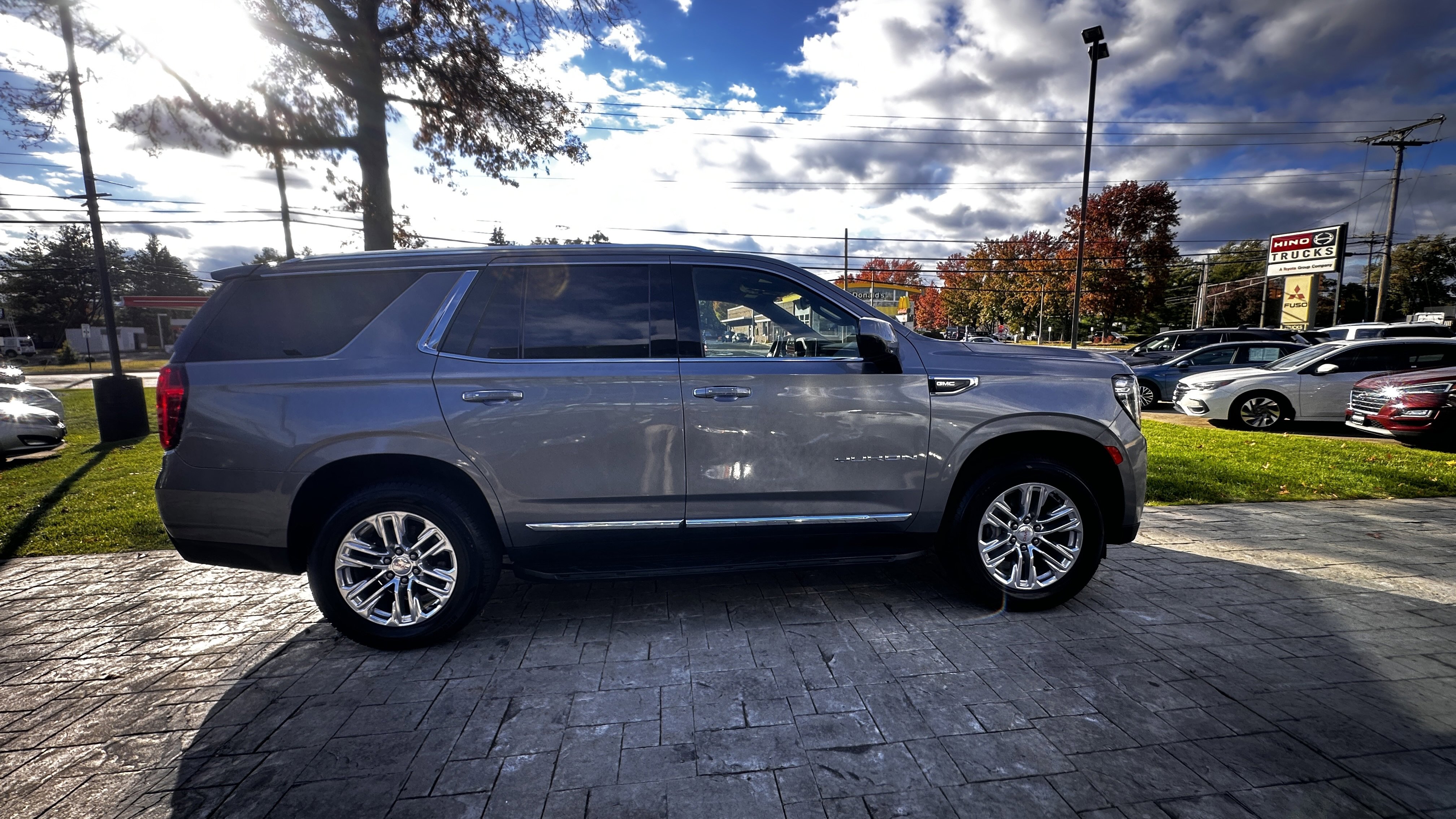 Used 2022 GMC Yukon SLT image 10