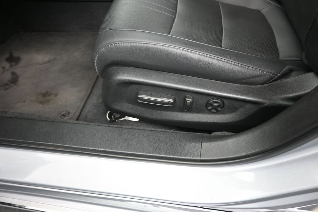 Used 2020 Honda Accord EX-L image 11