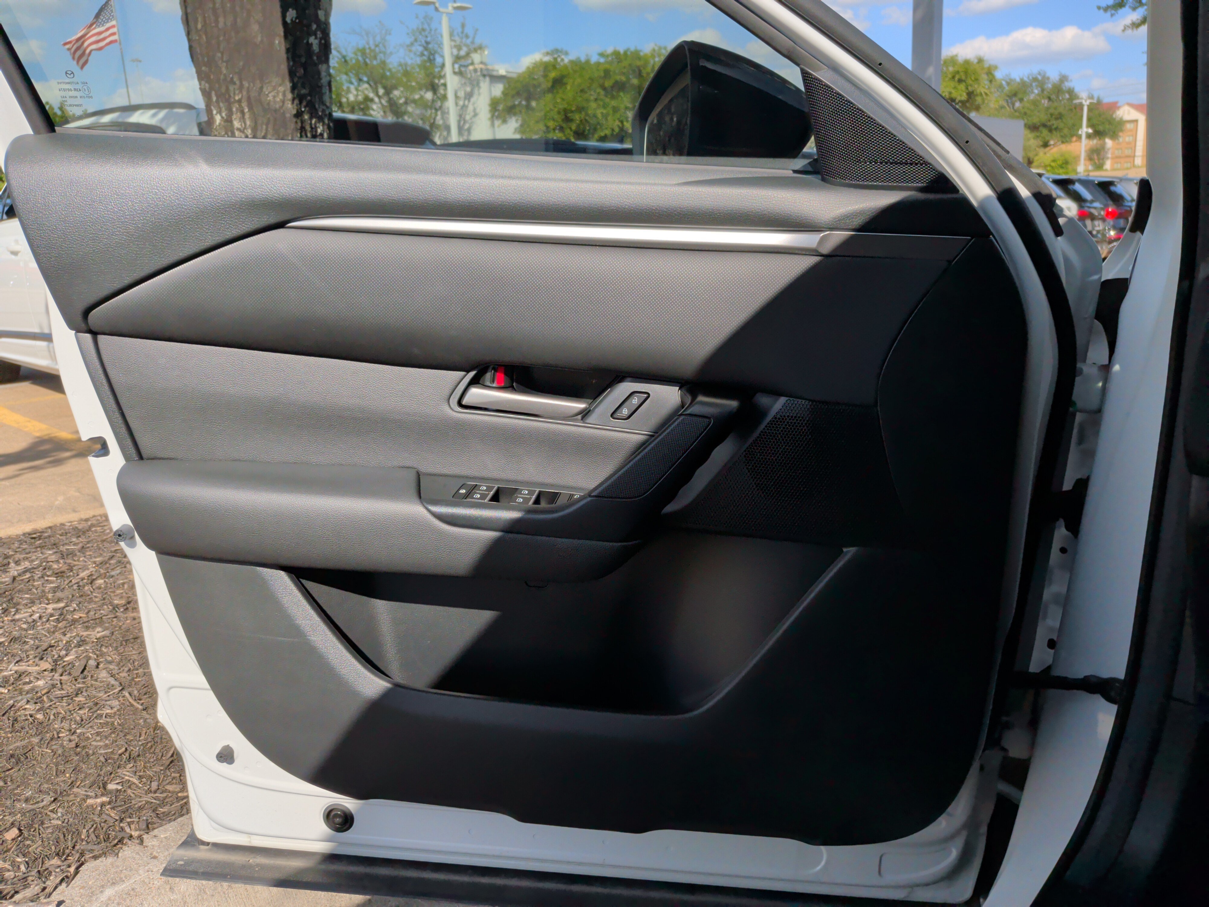 Used 2025 MAZDA CX-50 AWD 2.5 S w/ Weather Package image 13