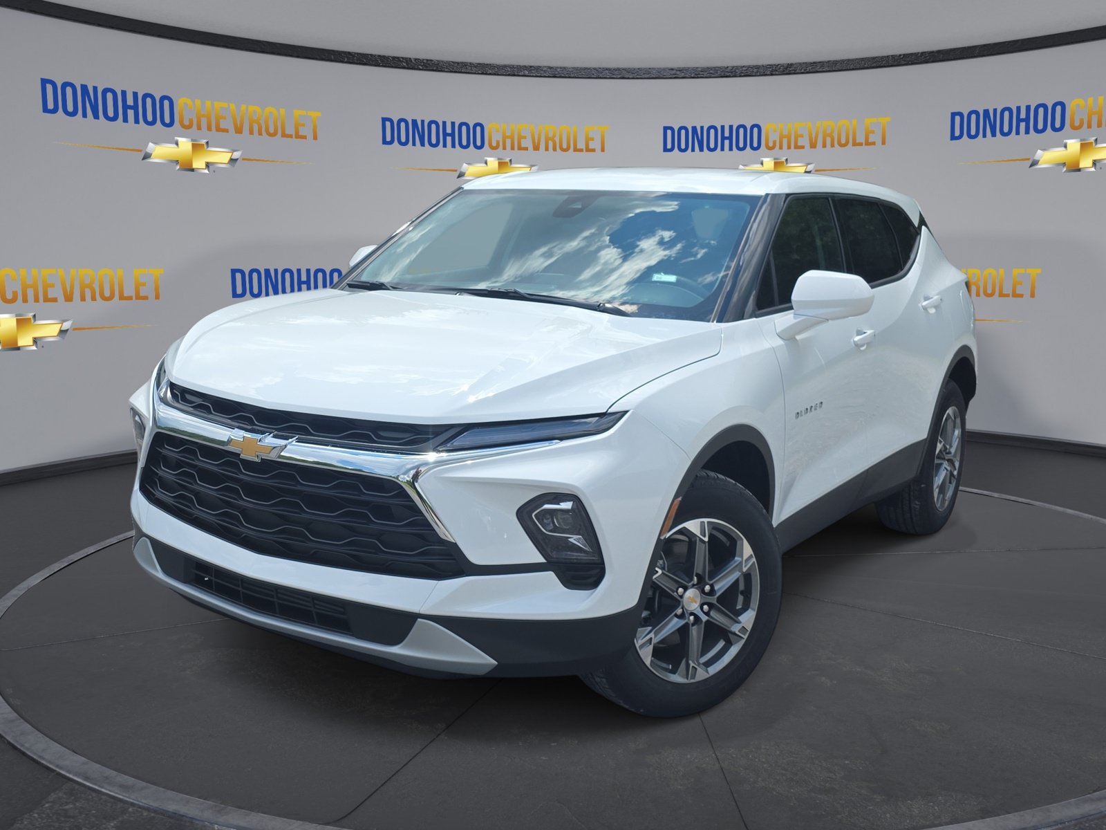 New 2026 Chevrolet Blazer LT FWD image 4