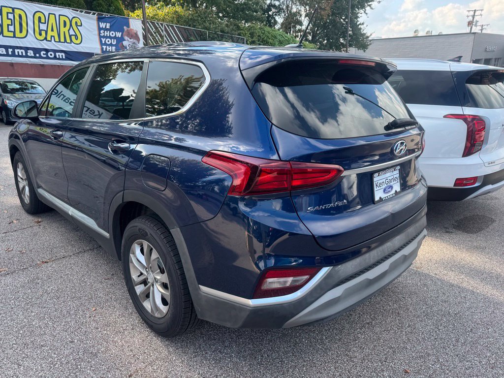 Used 2020 Hyundai Santa Fe SE FWD image 3