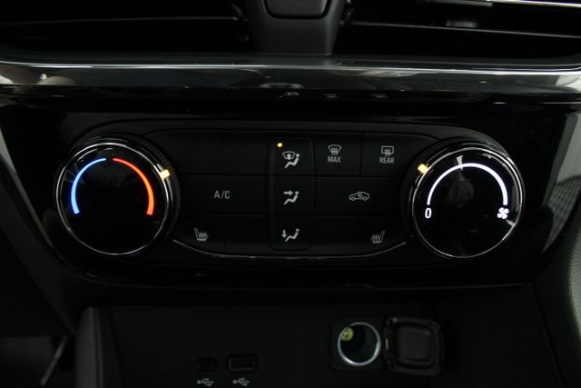 New 2026 Buick Encore GX Sport Touring w/ Advanced Technology Package FWD image 5
