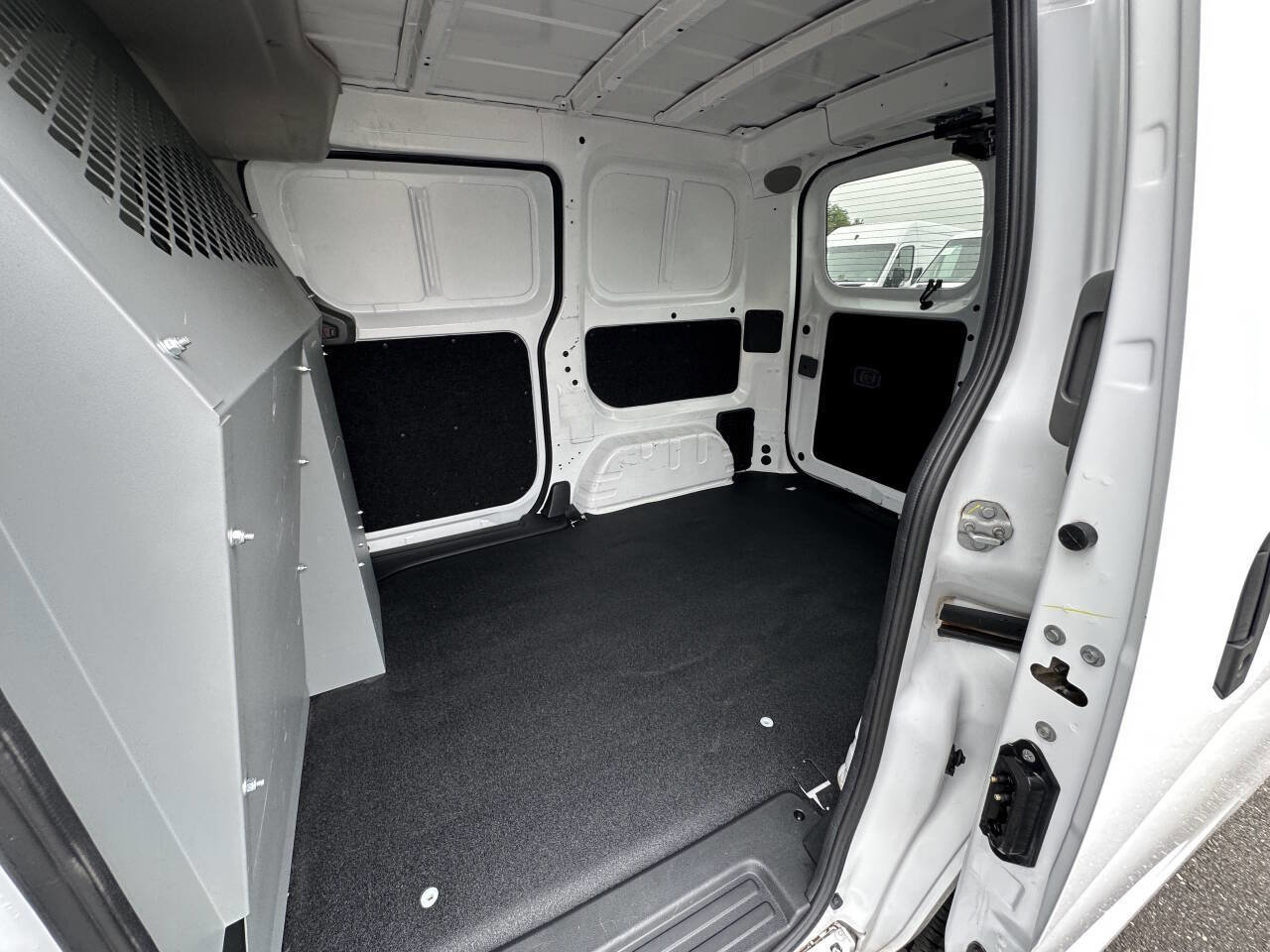 Used 2019 Nissan NV200 S w/ Cruise Control Package image 4