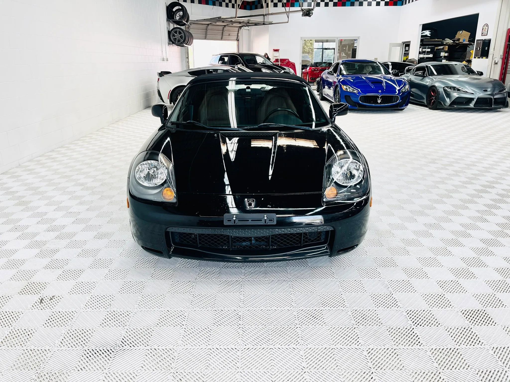 Used 2002 Toyota MR2 RWD image 4