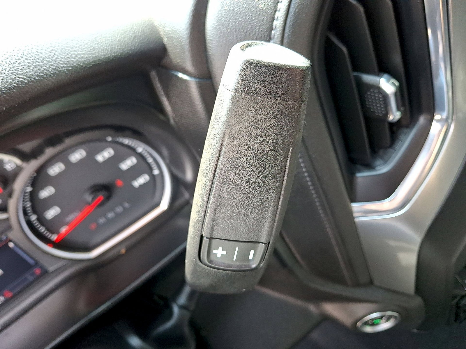 Used 2020 Chevrolet Silverado 1500 LT w/ Texas Edition RWD image 12