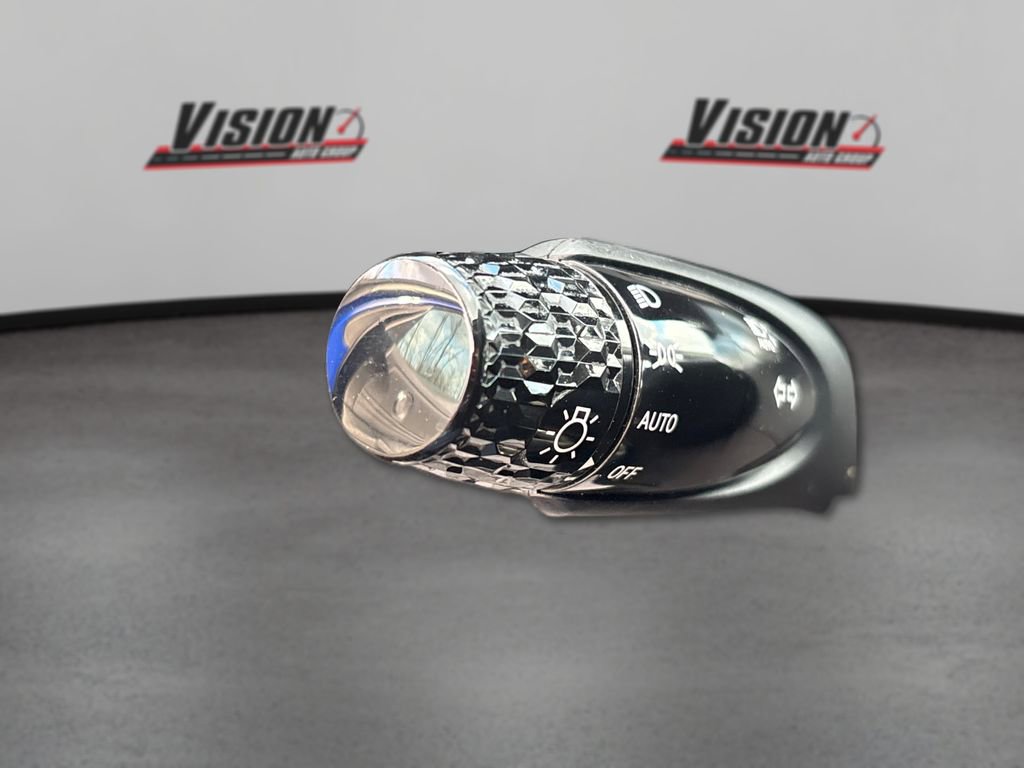 Certified 2023 Hyundai Elantra Limited w/ Preferred Accessory Package image 23