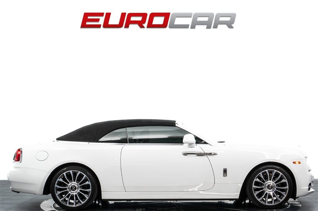 Used 2018 Rolls-Royce Dawn image 8