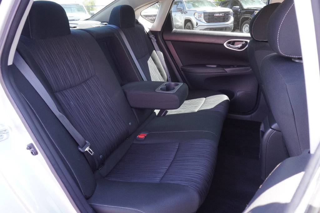 Used 2019 Nissan Sentra SV FWD image 9