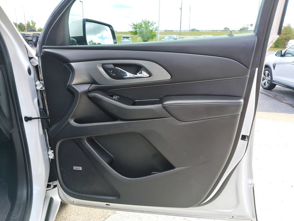 Used 2019 Chevrolet Traverse Premier FWD image 25