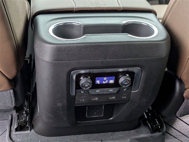 New 2026 Chevrolet Suburban High Country image 34