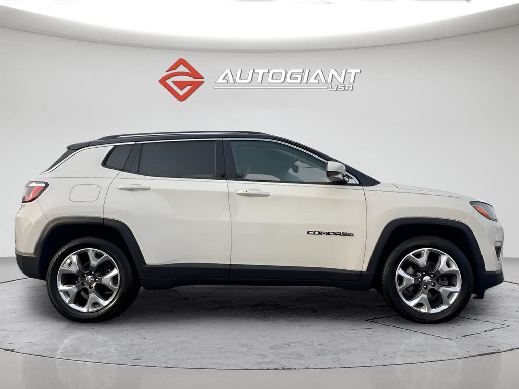Used 2018 Jeep Compass Limited w/ Safe & Security Group FWD image 9