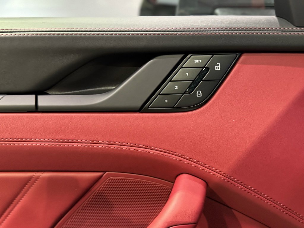 New 2026 Porsche 911 Carrera 4S image 11