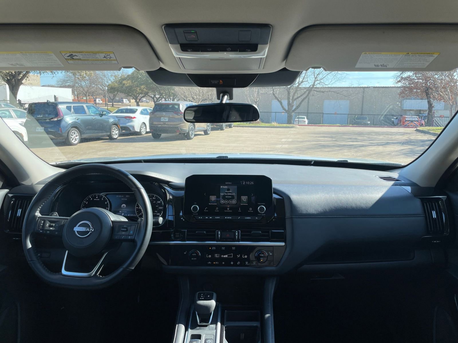 Used 2025 Nissan Pathfinder SV image 36