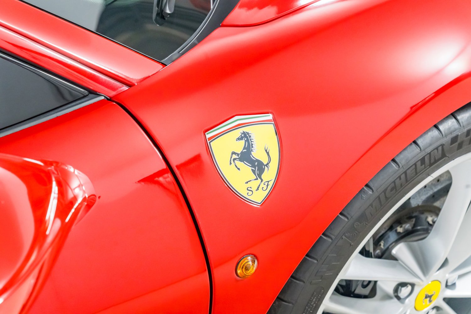 Used 2018 Ferrari 488 GTB RWD image 31