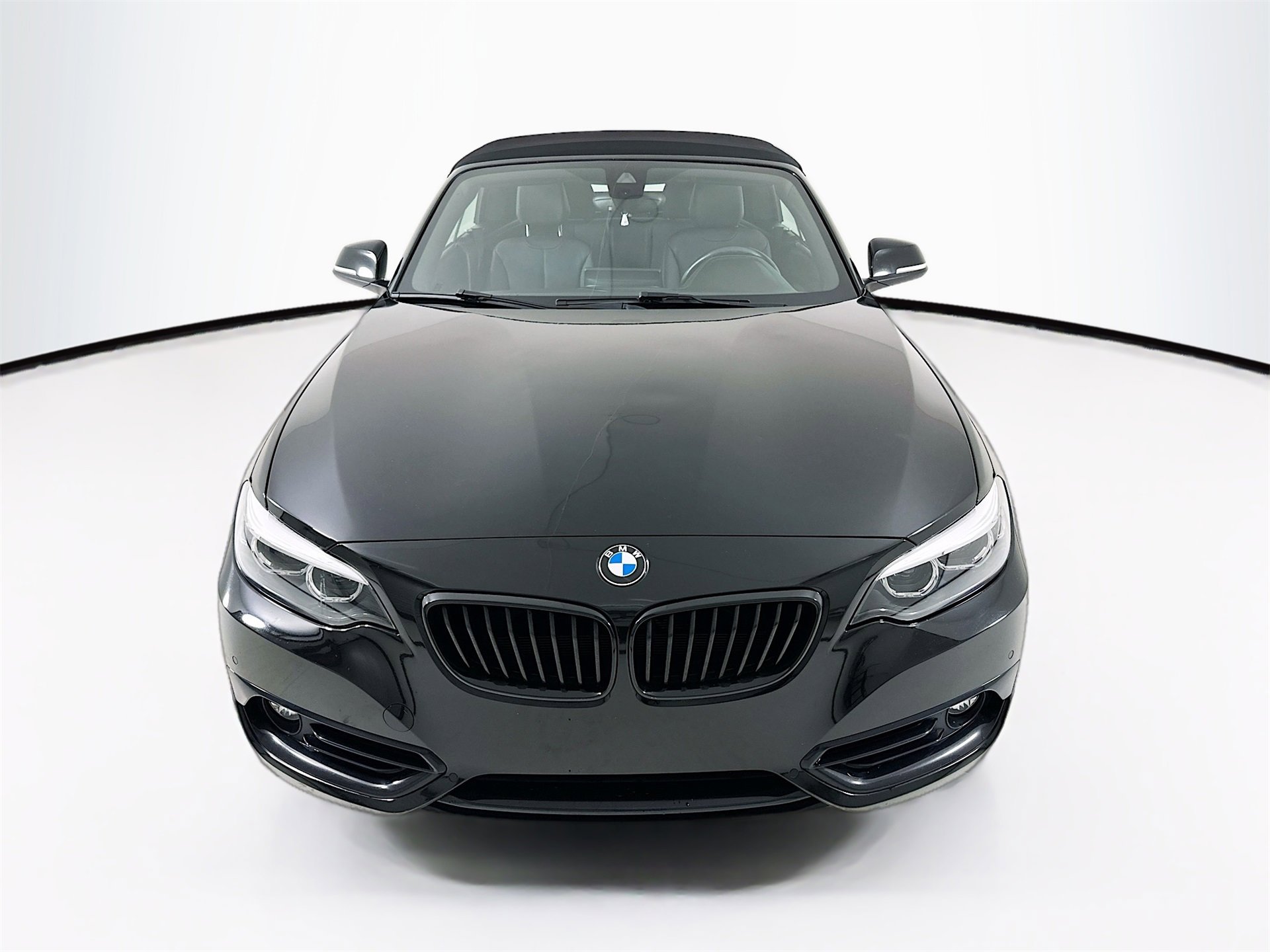 Used 2020 BMW 230i xDrive Convertible image 2