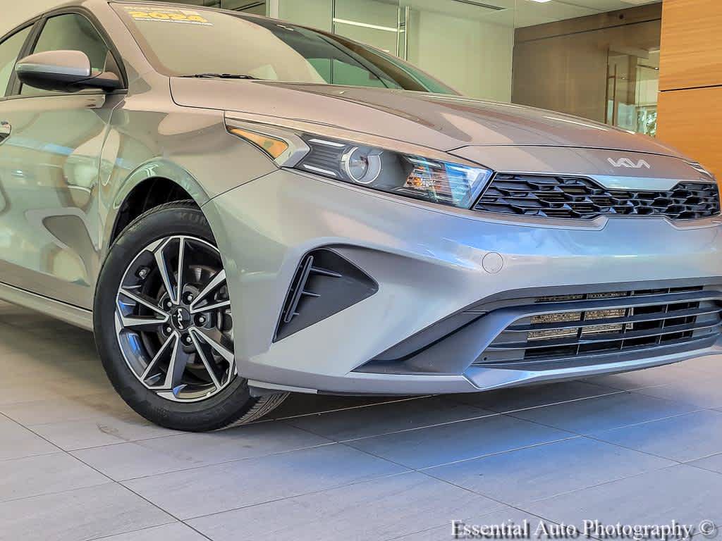 Used 2024 Kia Forte LXS FWD image 2