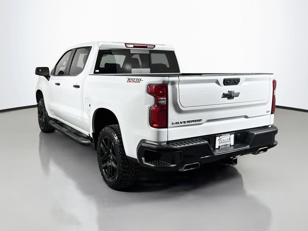 Used 2024 Chevrolet Silverado 1500 LT Trail Boss w/ Convenience Package II AWD/4WD image 5