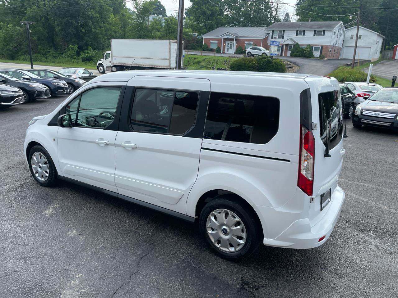 Used 2015 Ford Transit Connect XLT FWD image 9
